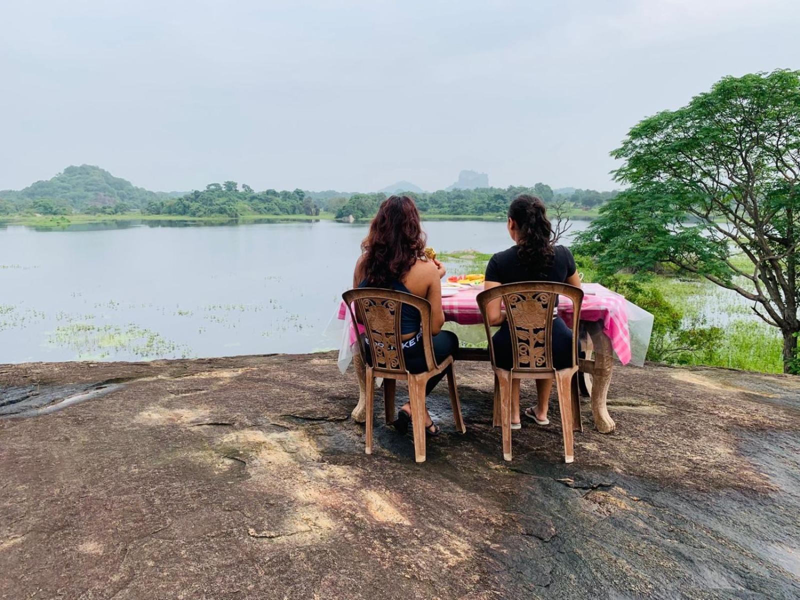 Sigiri Lake Paradise Sigiriya Exterior photo
